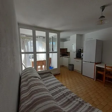 Genois Joli 2 Pieces 4 Pers Mt St Martin Proche Port Cap D'agde Apartmán Agde